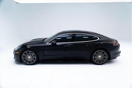 2017 Porsche Panamera 4S