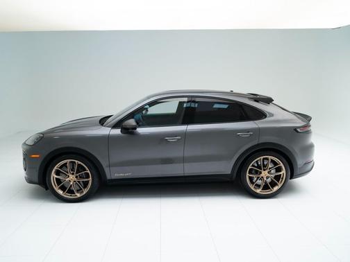 Quartzite Grey Metallic 2024 Porsche Cayenne Turbo GT