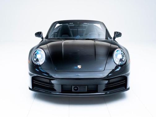 2025 Porsche 911 Carrera