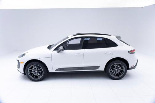 2024 Porsche Macan T