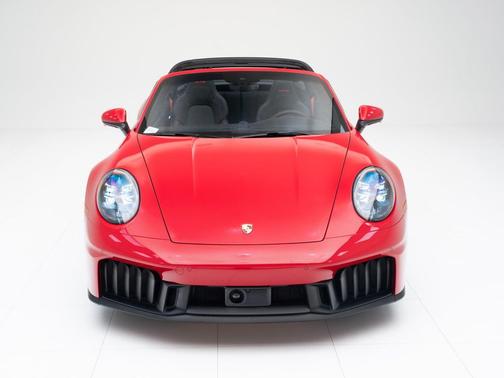 2025 Porsche 911 Targa 4 GTS