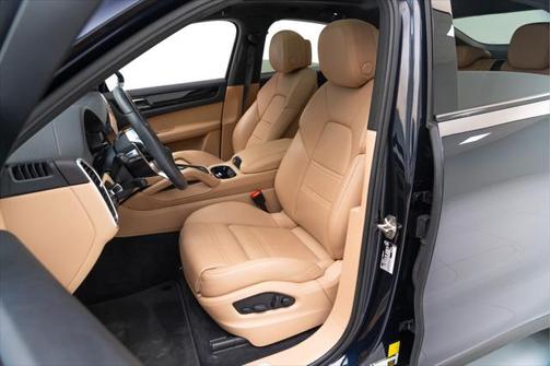 2022 Porsche Cayenne Platinum Edition
