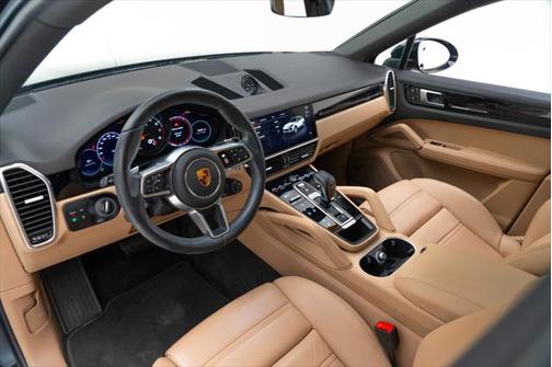 2022 Porsche Cayenne Platinum Edition