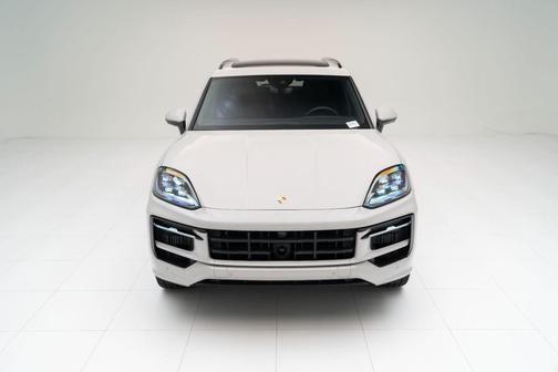2025 Porsche Cayenne S