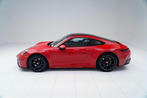 2025 Porsche 911 Carrera