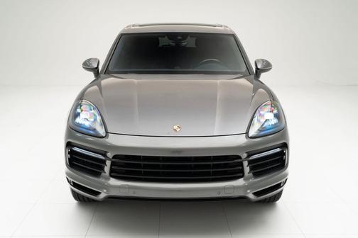 2020 Porsche Cayenne Base (Tiptronic)