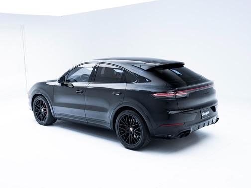 2023 Porsche Cayenne GTS