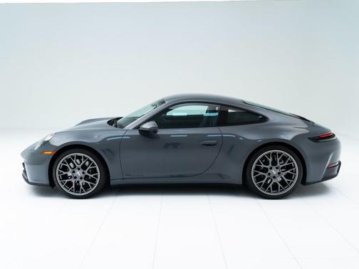2025 Porsche 911 Carrera