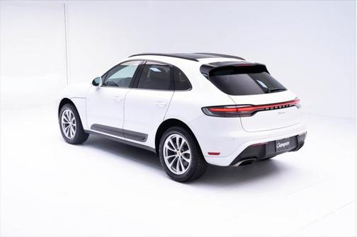 2023 Porsche Macan Base