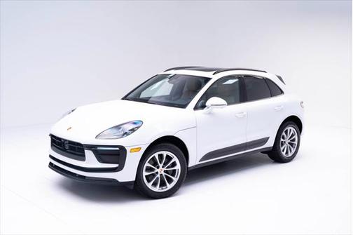 2023 Porsche Macan Base