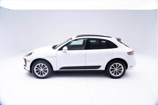 2023 Porsche Macan Base