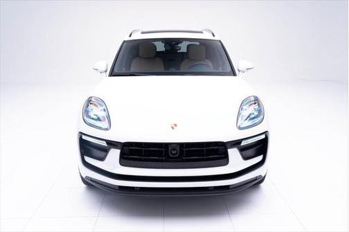 2023 Porsche Macan Base