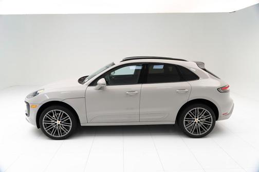 2025 Porsche Macan T