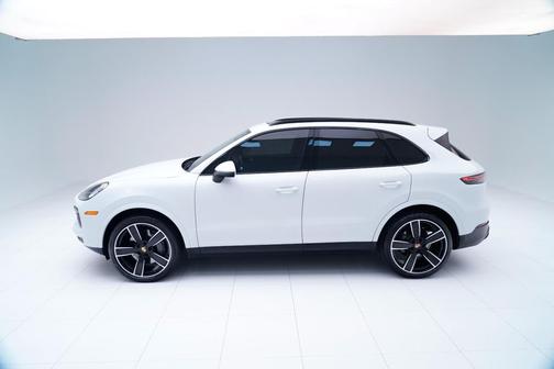 2023 Porsche Cayenne Platinum Edition