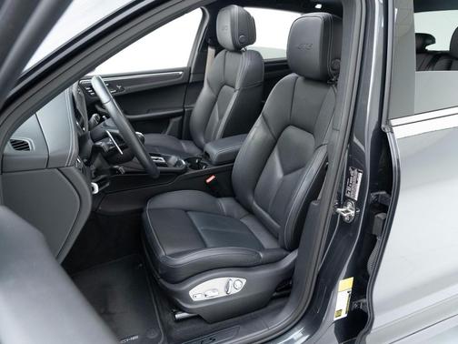 2023 Porsche Macan GTS