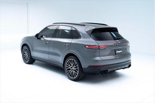 2022 Porsche Cayenne Platinum Edition