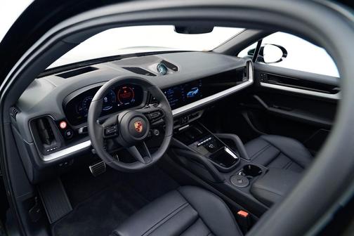 2025 Porsche Cayenne S