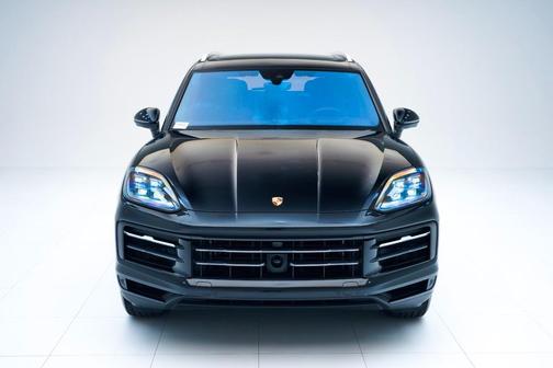 2025 Porsche Cayenne S