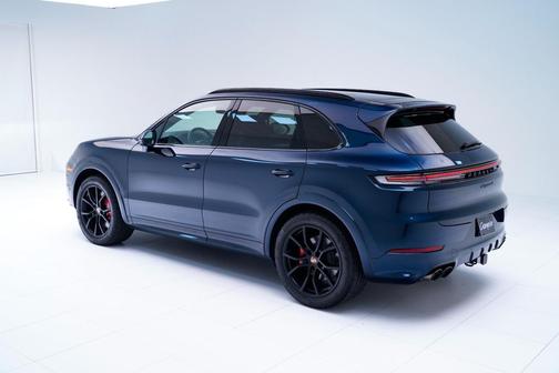 2025 Porsche Cayenne S