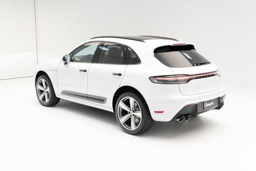 2024 Porsche Macan Base (PDK)