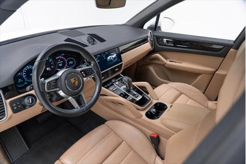 2022 Porsche Cayenne Platinum Edition