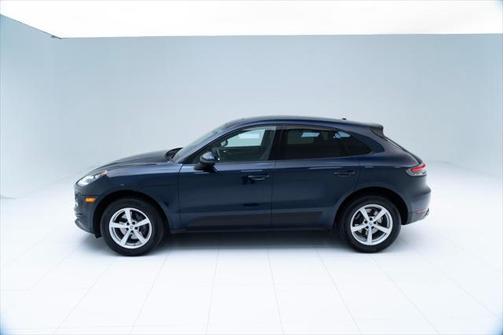 2021 Porsche Macan Base