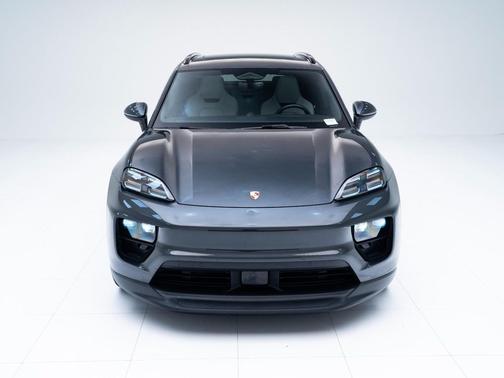 Volcano Grey Metallic 2025 Porsche Macan Macan Electric