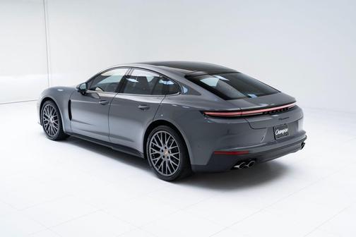 2025 Porsche Panamera 