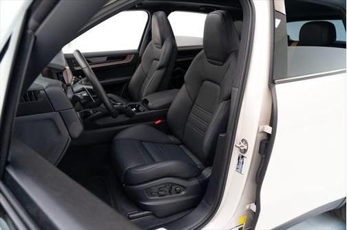 2025 Porsche Cayenne S
