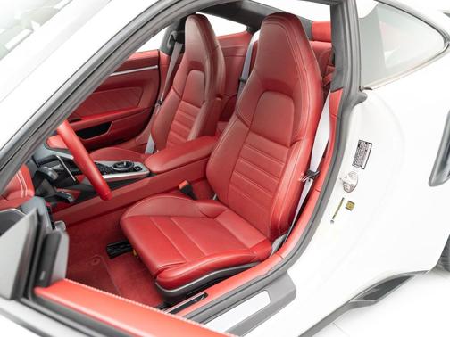 2021 Porsche 911 Turbo