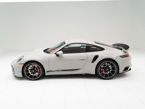 2021 Porsche 911 Turbo