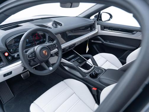 2026 Porsche Cayenne S