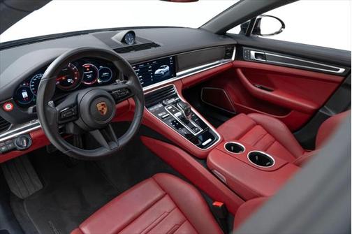 2022 Porsche Panamera Platinum Edition