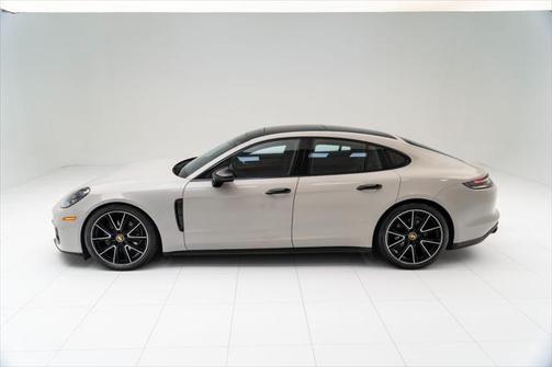 2022 Porsche Panamera Platinum Edition