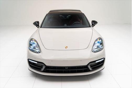 2022 Porsche Panamera Platinum Edition