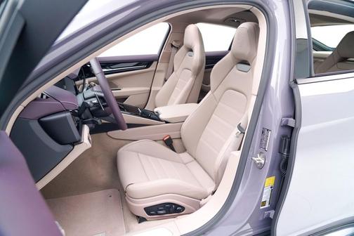 2026 Porsche Panamera 