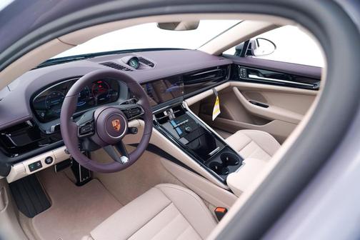 2026 Porsche Panamera 