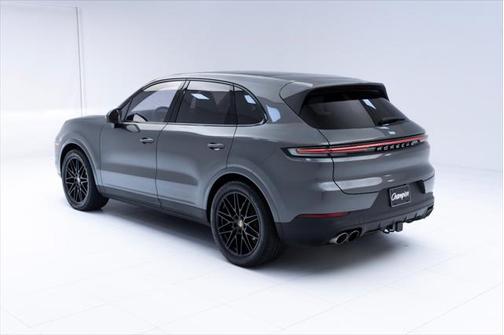 2024 Porsche Cayenne S