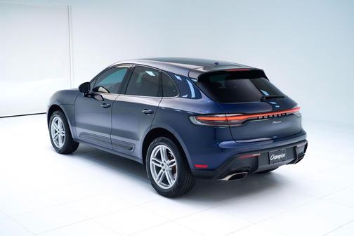 2022 Porsche Macan 