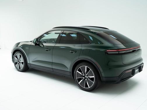 2026 Porsche Macan Electric
