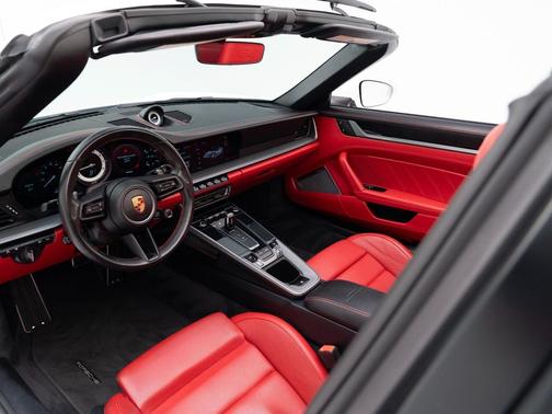 2022 Porsche 911 Targa 4S