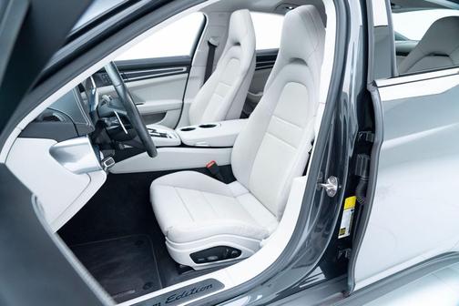 2022 Porsche Panamera Platinum Edition