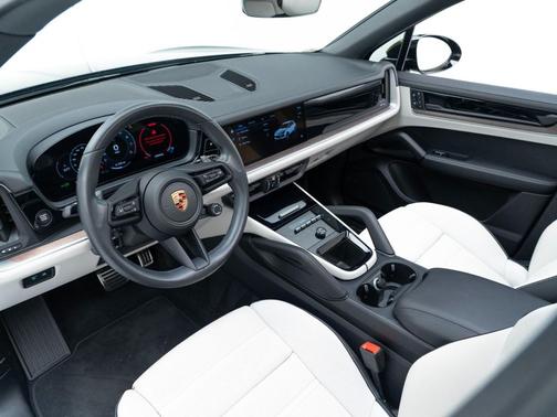 2024 Porsche Cayenne S