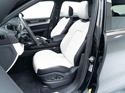 2024 Porsche Cayenne S
