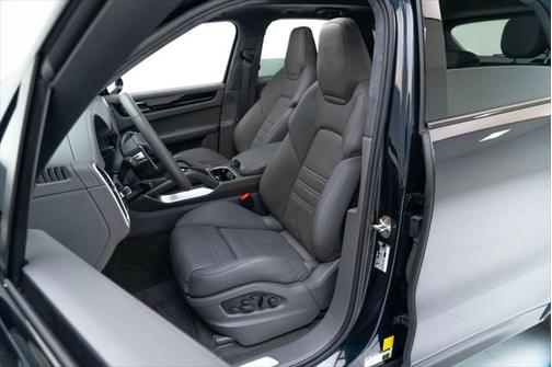2022 Porsche Cayenne Turbo