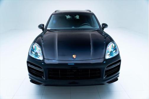 2022 Porsche Cayenne Turbo