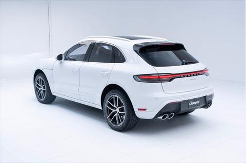2025 Porsche Macan Base