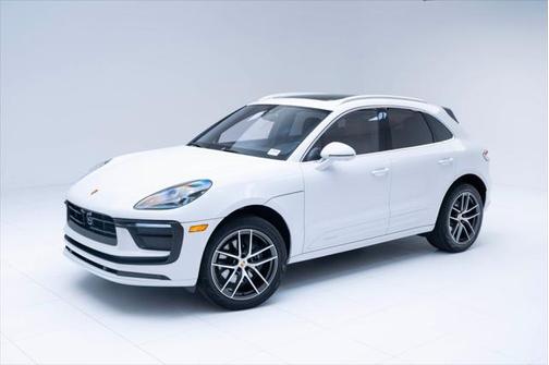 2025 Porsche Macan Base