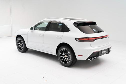 2025 Porsche Macan 
