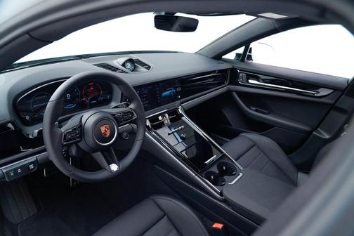 2026 Porsche Panamera 